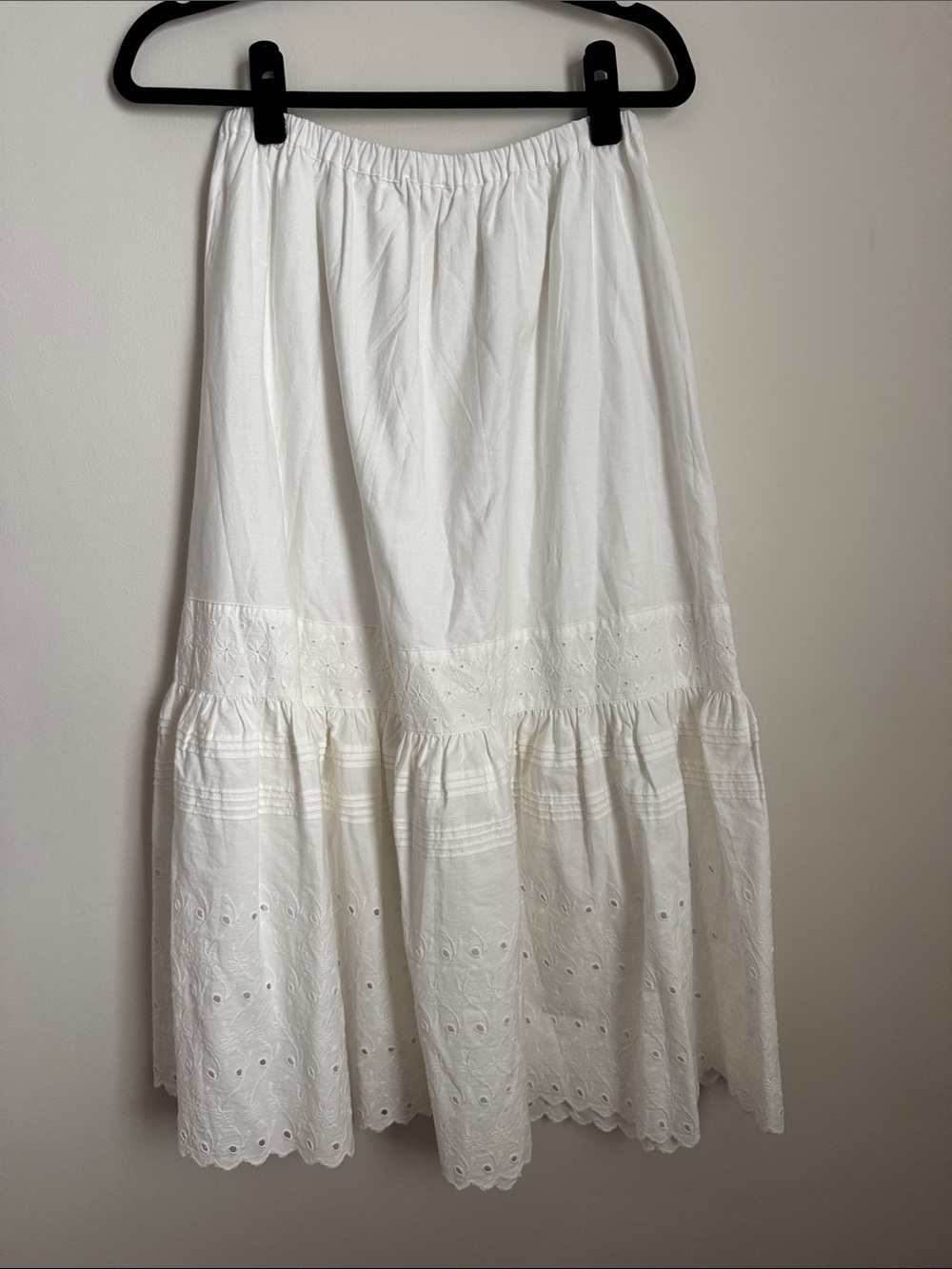 ANTHROPOLPGIE EYELET DOEN STYLE SKIRT